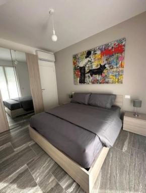 Essential Apartment
